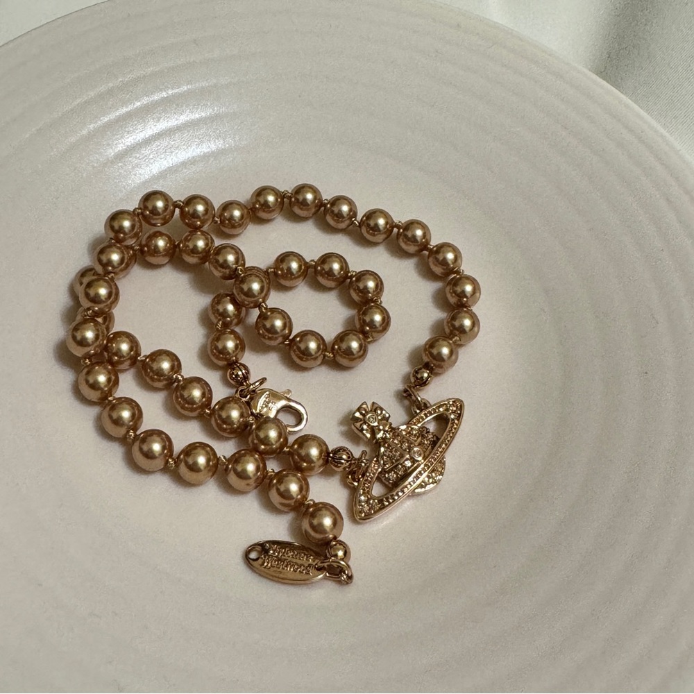 Vivienne Westwood pearl necklace